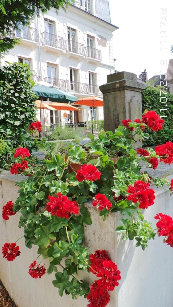 & Residences - Les Thermes 3*